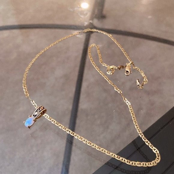 10k gold Opal Necklace - Picture 4 of 7